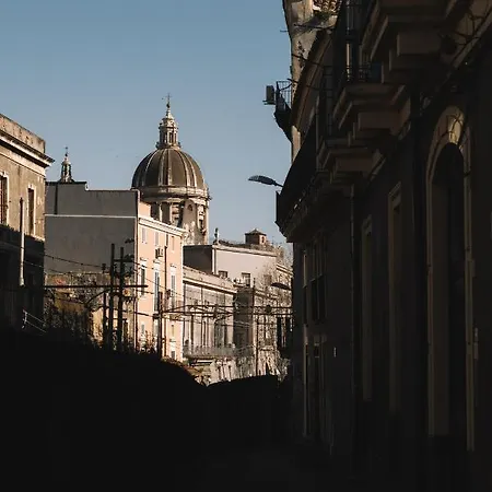 Giro Nel Mondo * Catania